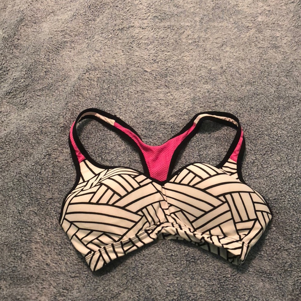 Sports bra from So